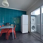 Plume Tree House Lizbona