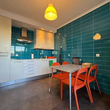 Plume Tree House ליסבון