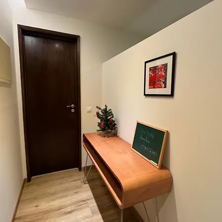 Plum Tree House * リスボン