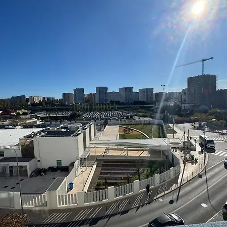 Διαμέρισμα Plume Tree House *